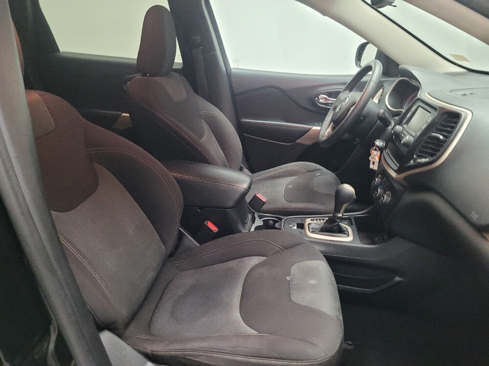 2018 Jeep Cherokee in Riverside, CA 92504 - 18134391 21