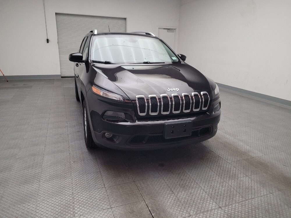 2018 Jeep Cherokee in Riverside, CA 92504 - 18134391 14