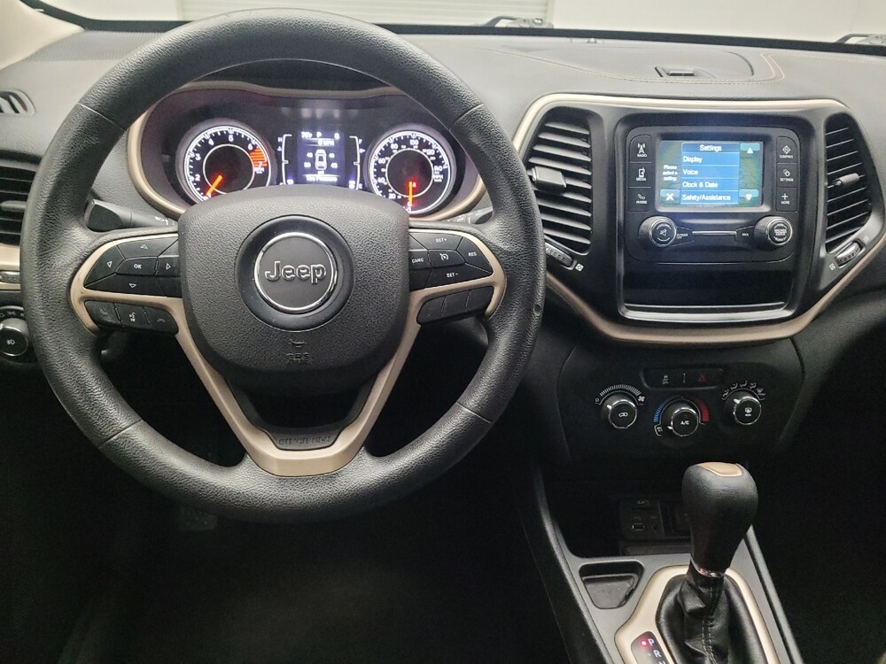 2018 Jeep Cherokee in Riverside, CA 92504 - 18134391 22