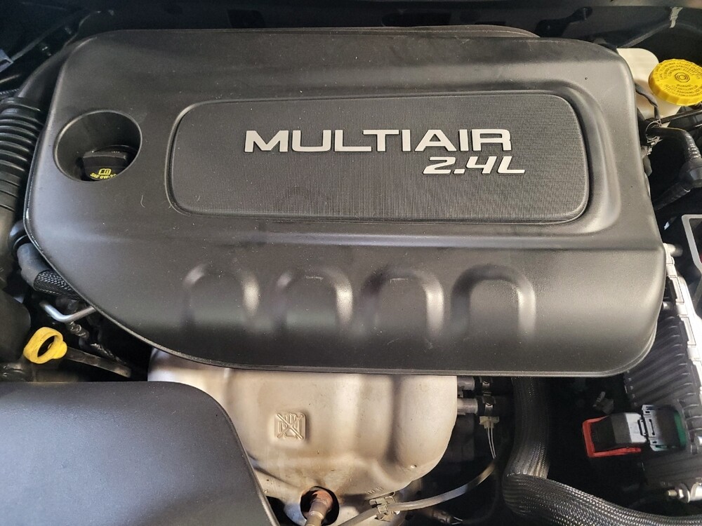 2018 Jeep Cherokee in Riverside, CA 92504 - 18134391 30