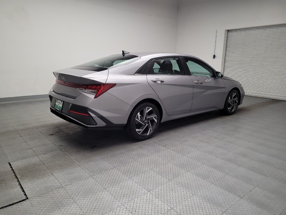 2025 Hyundai Elantra in Sacramento, CA 95821 - 18134399 10