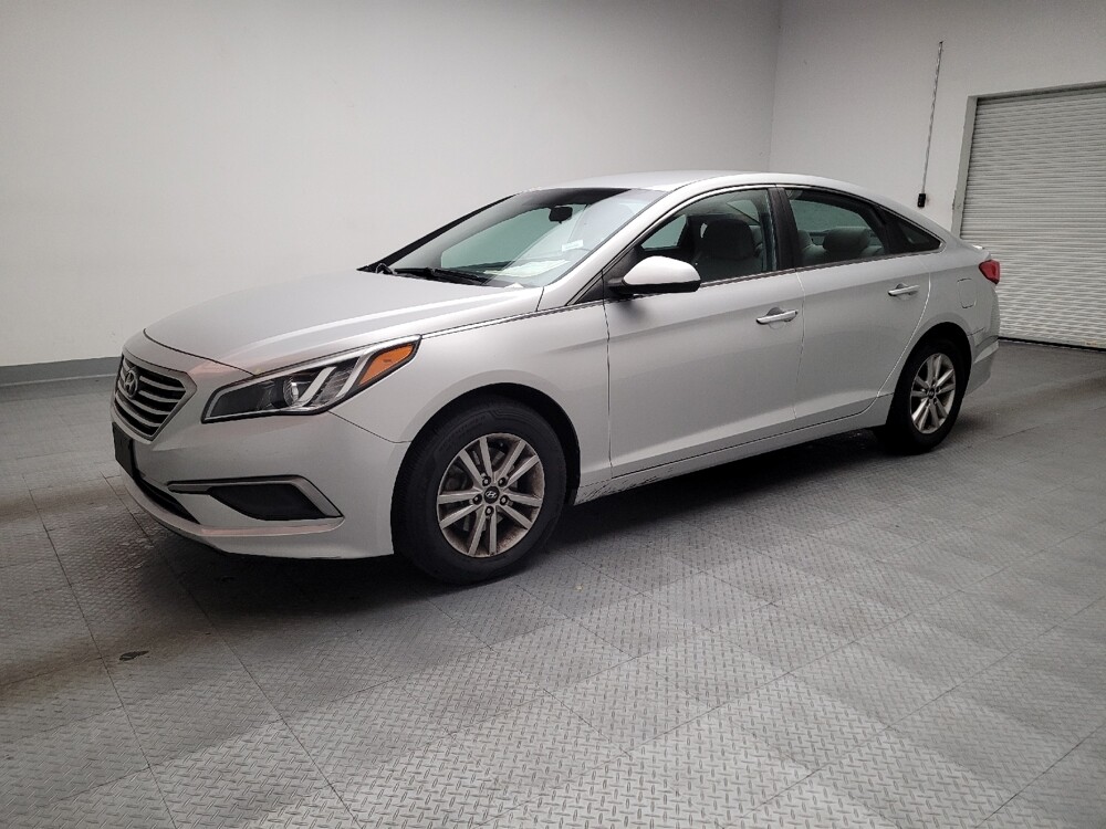 2016 Hyundai Sonata in Riverside, CA 92504 - 18134400 2