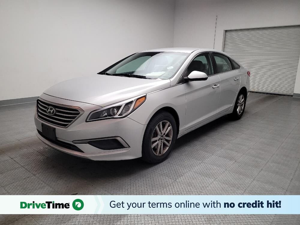 2016 Hyundai Sonata in Riverside, CA 92504 - 18134400