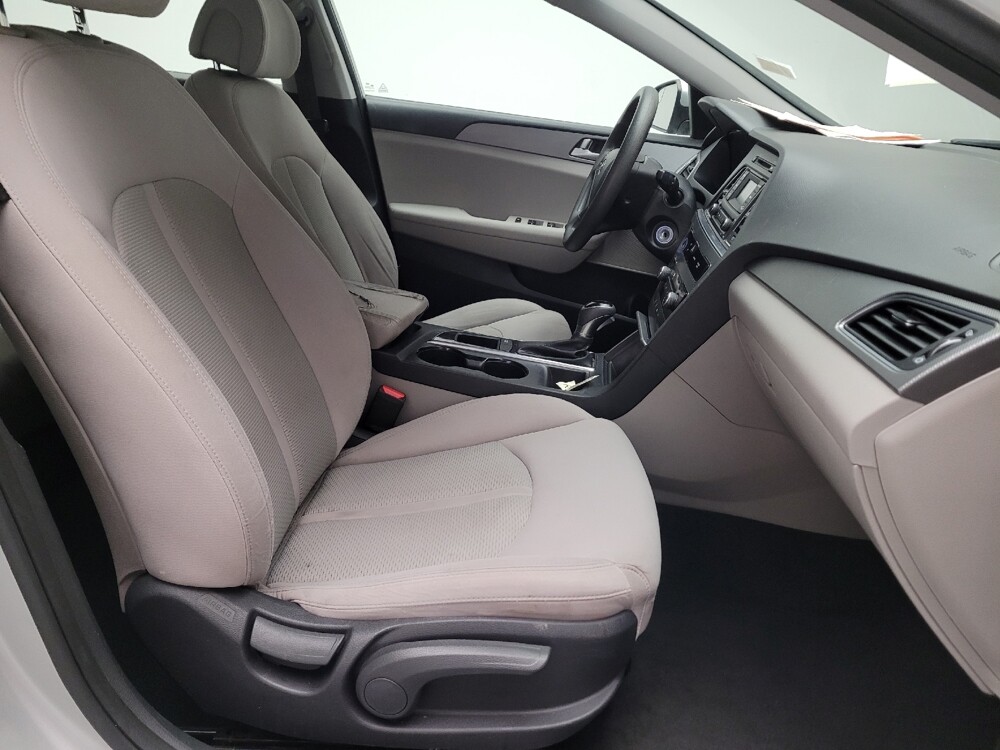 2016 Hyundai Sonata in Riverside, CA 92504 - 18134400 21