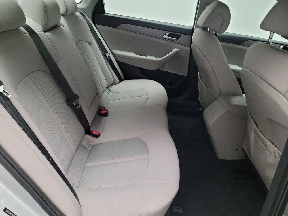 2016 Hyundai Sonata in Riverside, CA 92504 - 18134400 19