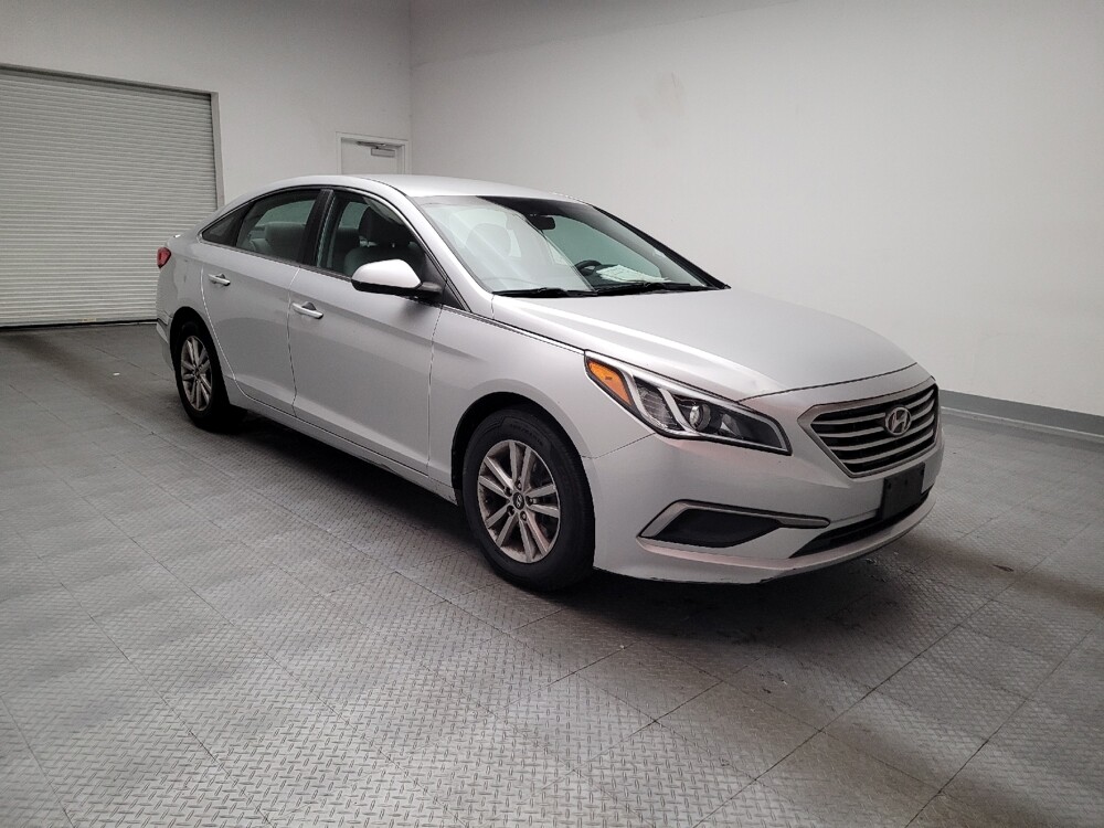 2016 Hyundai Sonata in Riverside, CA 92504 - 18134400 13