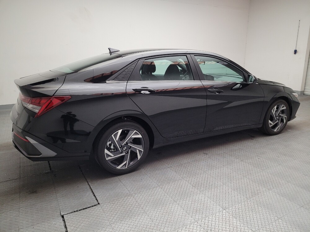 2025 Hyundai Elantra in Montclair, CA 91763 - 18134402 10