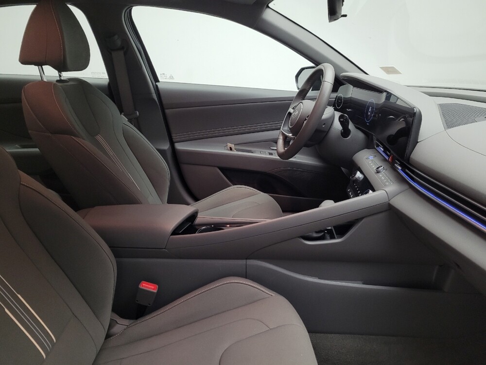 2025 Hyundai Elantra in Montclair, CA 91763 - 18134402 21