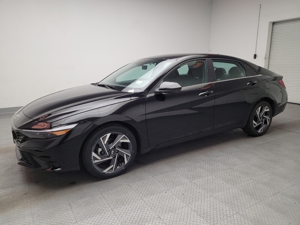 2025 Hyundai Elantra in Montclair, CA 91763 - 18134402 2