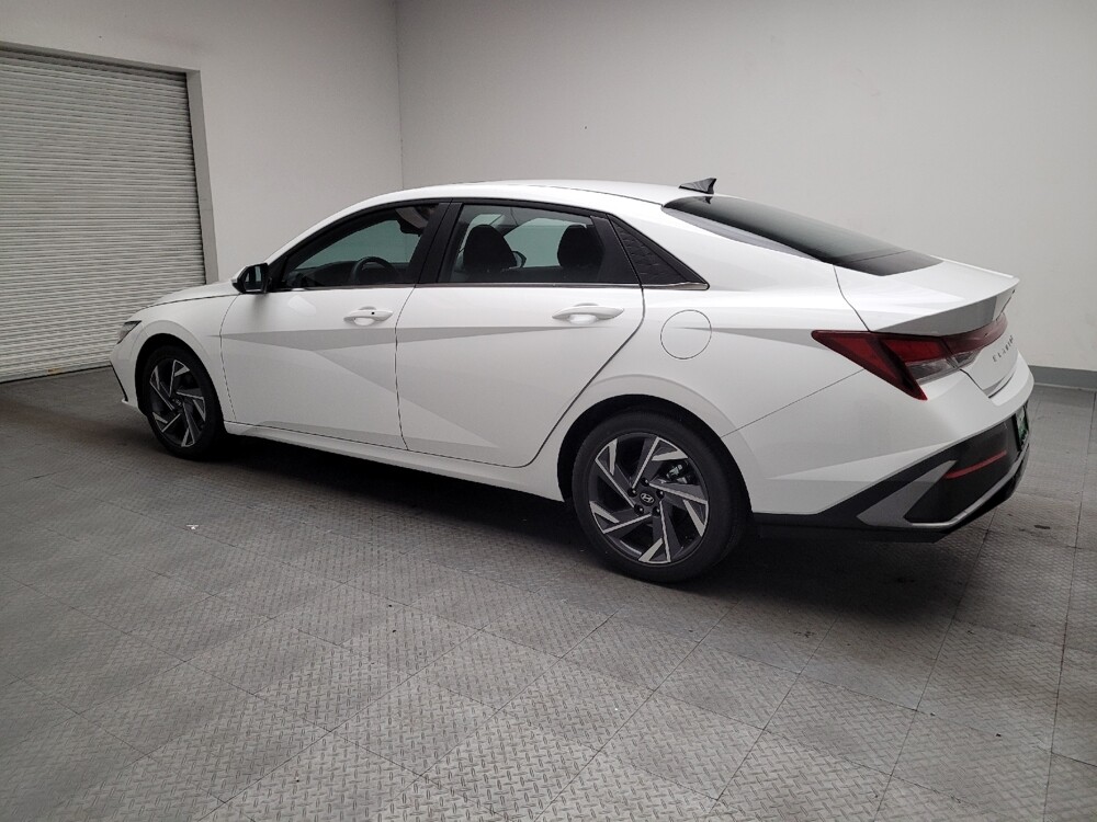 2025 Hyundai Elantra in Montclair, CA 91763 - 18134403 3