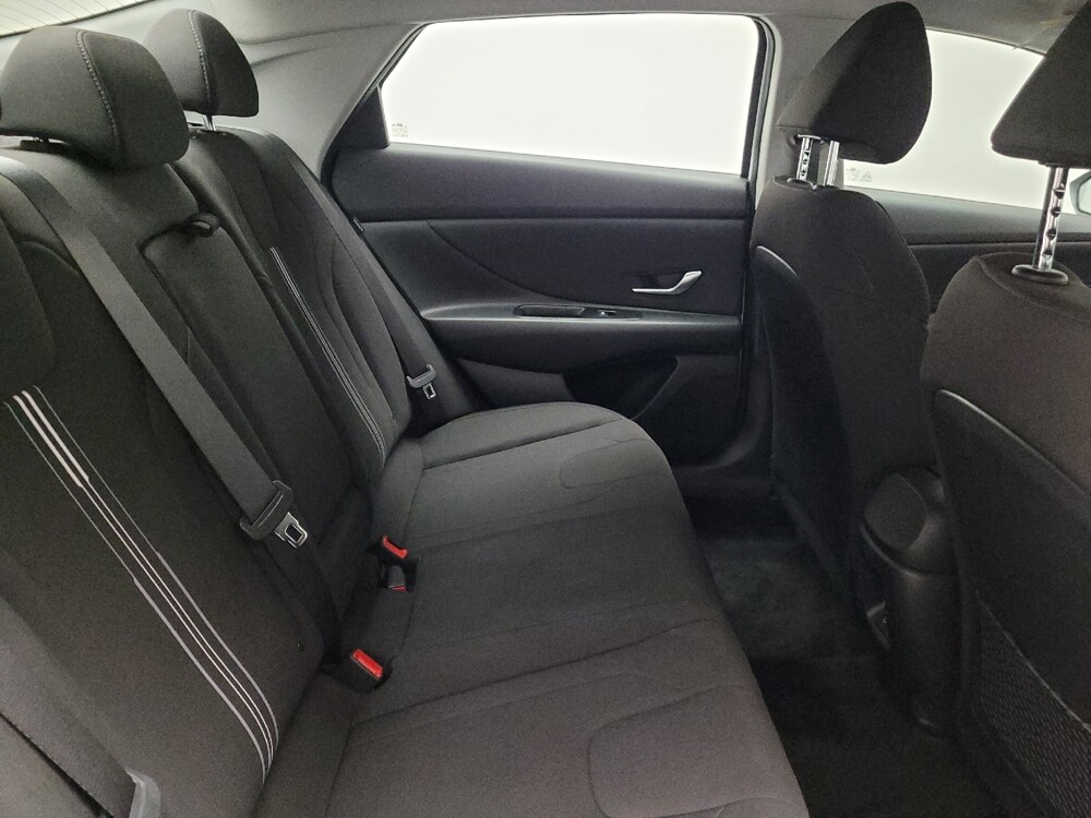 2025 Hyundai Elantra in Montclair, CA 91763 - 18134403 19