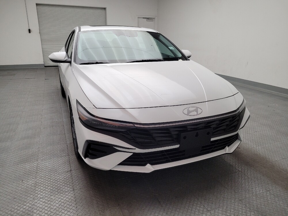 2025 Hyundai Elantra in Montclair, CA 91763 - 18134403 14