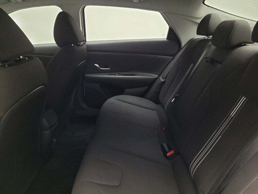 2025 Hyundai Elantra in Montclair, CA 91763 - 18134403 18