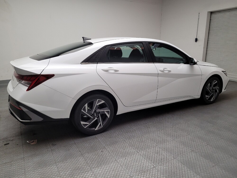 2025 Hyundai Elantra in Montclair, CA 91763 - 18134403 10