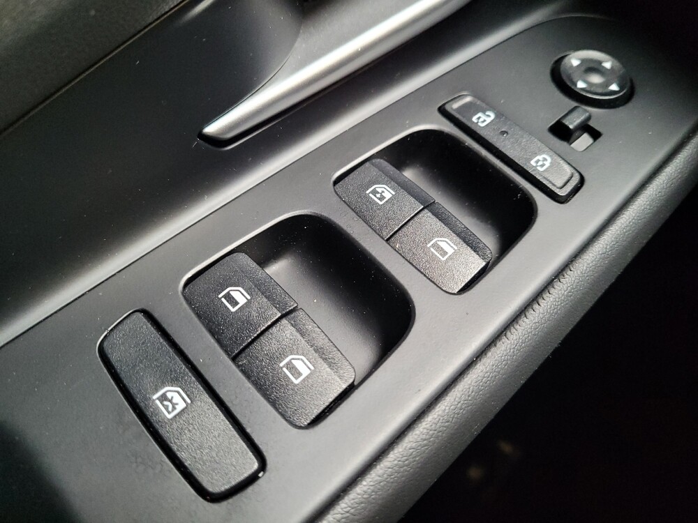 2025 Hyundai Elantra in Montclair, CA 91763 - 18134403 27