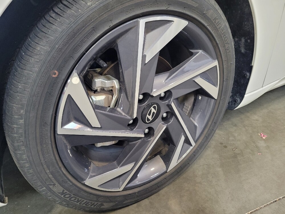 2025 Hyundai Elantra in Montclair, CA 91763 - 18134403 31