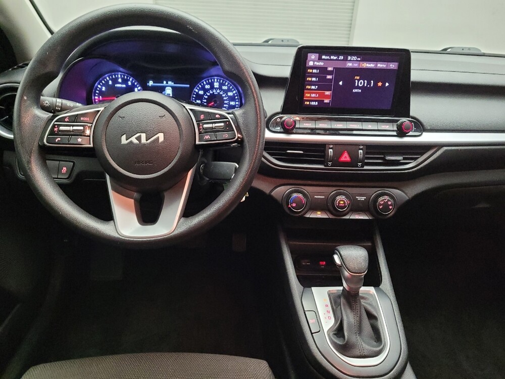 2023 Kia Forte in Fresno, CA 93726 - 18134404 22