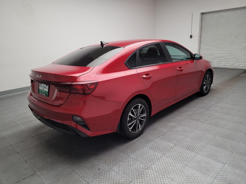 2023 Kia Forte in Fresno, CA 93726 - 18134404 9