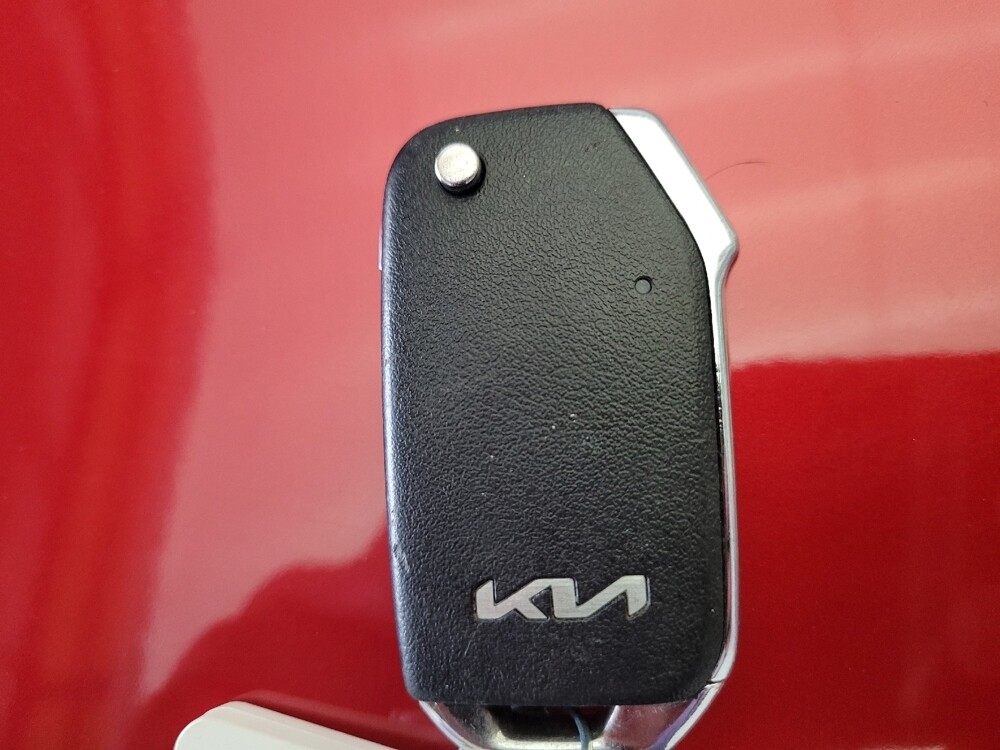 2023 Kia Forte in Fresno, CA 93726 - 18134404 32