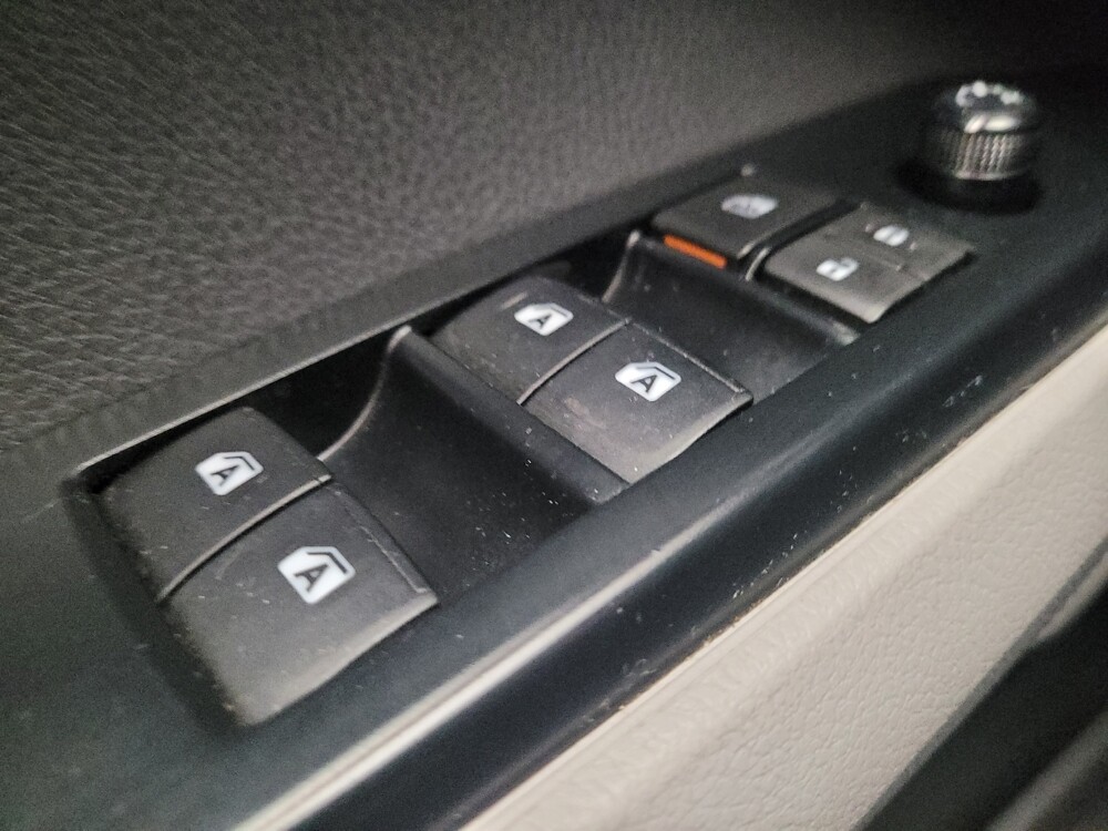 2019 Toyota Camry in Torrance, CA 90504 - 18134408 32