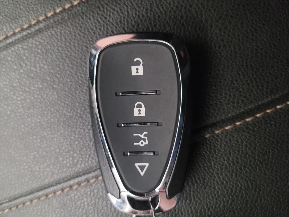 2020 Chevrolet Traverse in Riverside, CA 92504 - 18134410 32