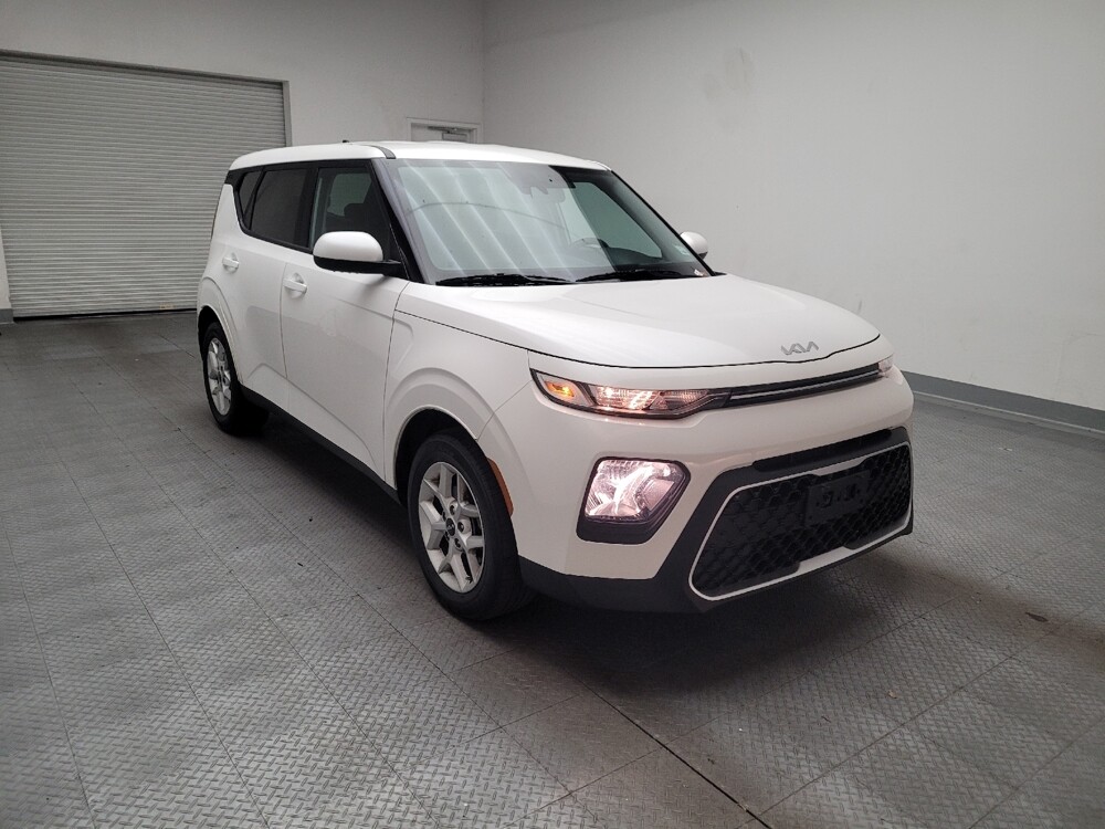 2022 Kia Soul in Riverside, CA 92504 - 18134411 13