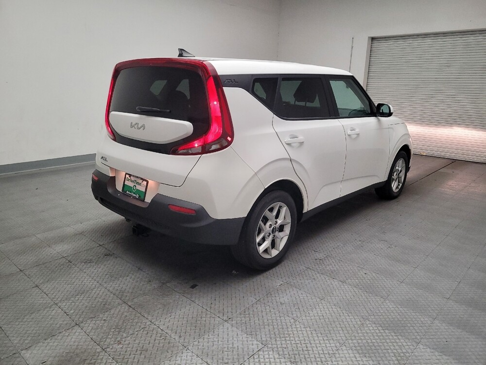 2022 Kia Soul in Riverside, CA 92504 - 18134411 9
