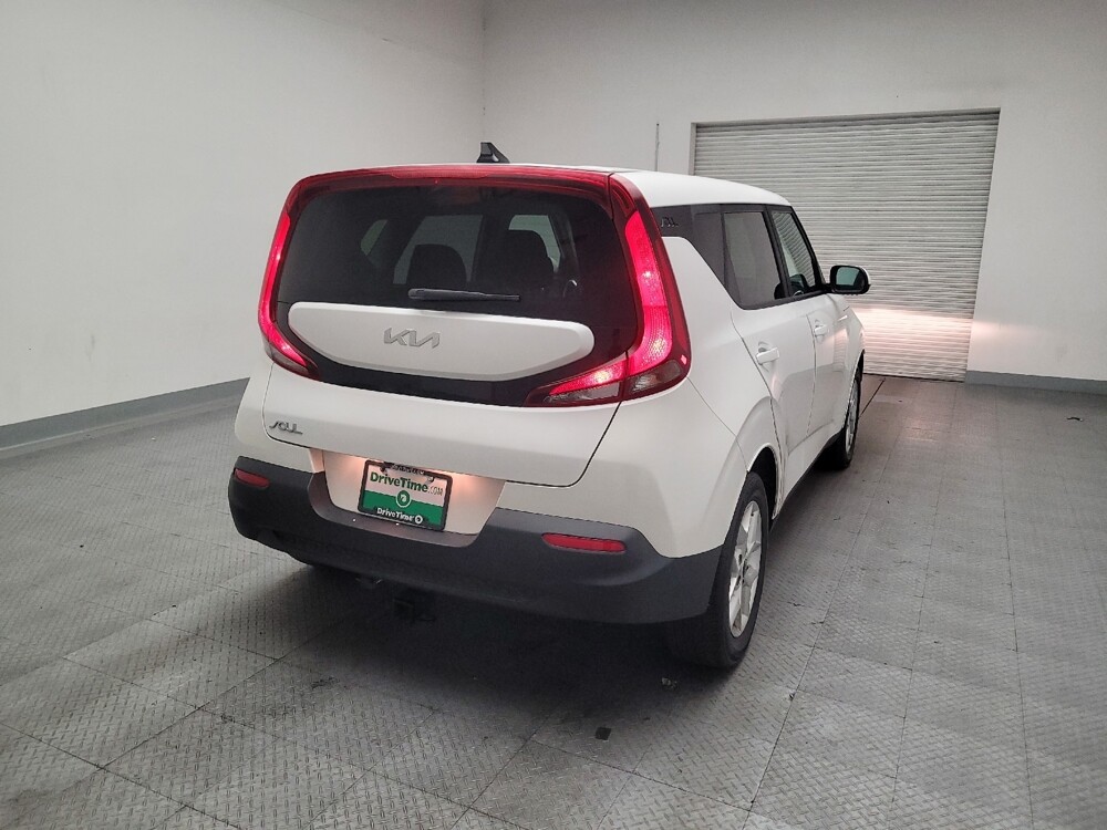 2022 Kia Soul in Riverside, CA 92504 - 18134411 7