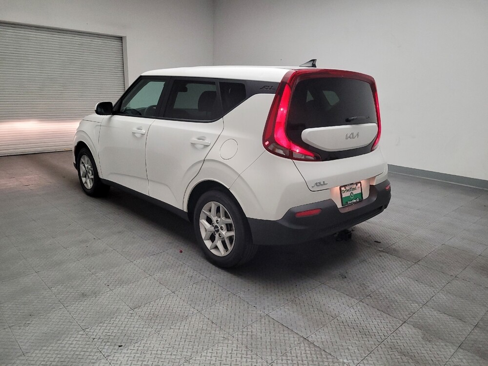 2022 Kia Soul in Riverside, CA 92504 - 18134411 5