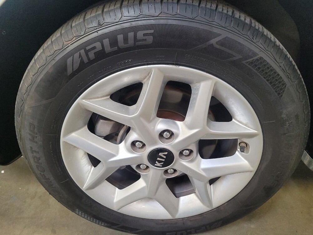 2021 Kia Soul in Riverside, CA 92504 - 18134412 31