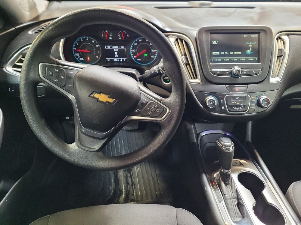 2018 Chevrolet Malibu in Sacramento, CA 95821 - 18134422 22