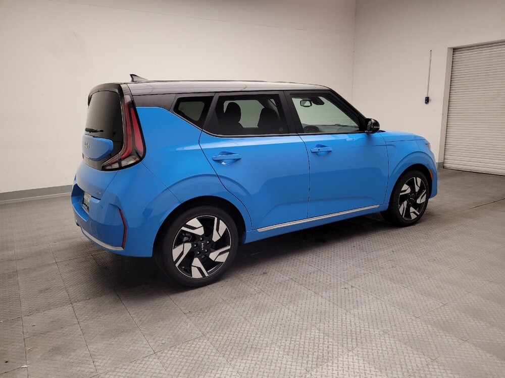 2023 Kia Soul in Downey, CA 90241 - 18134425 10
