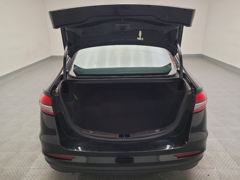 2019 Ford Fusion in Downey, CA 90241 - 18134428 29