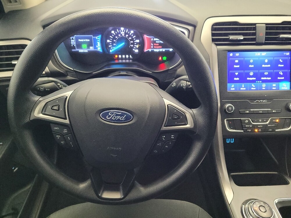 2019 Ford Fusion in Downey, CA 90241 - 18134428 22