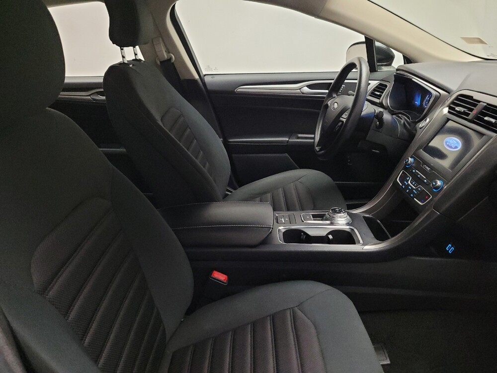2019 Ford Fusion in Downey, CA 90241 - 18134428 21