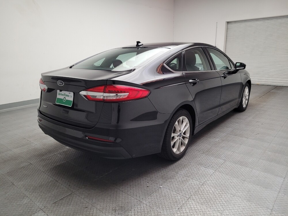 2019 Ford Fusion in Downey, CA 90241 - 18134428 9