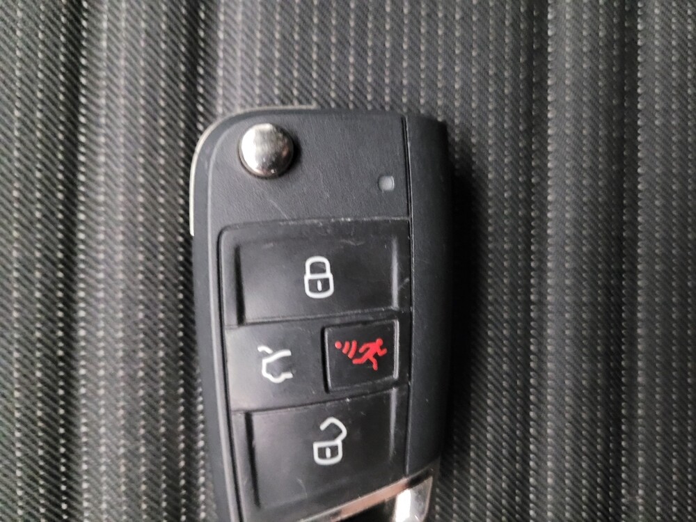 2023 Volkswagen Tiguan in Downey, CA 90241 - 18134430 32