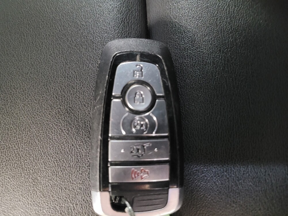 2022 Ford Explorer in Bakersfield, CA 93309 - 18134431 32