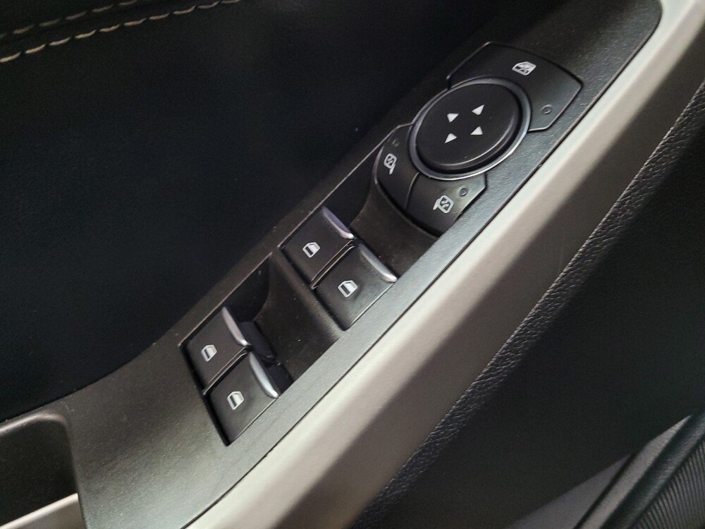 2022 Ford Explorer in Bakersfield, CA 93309 - 18134431 27