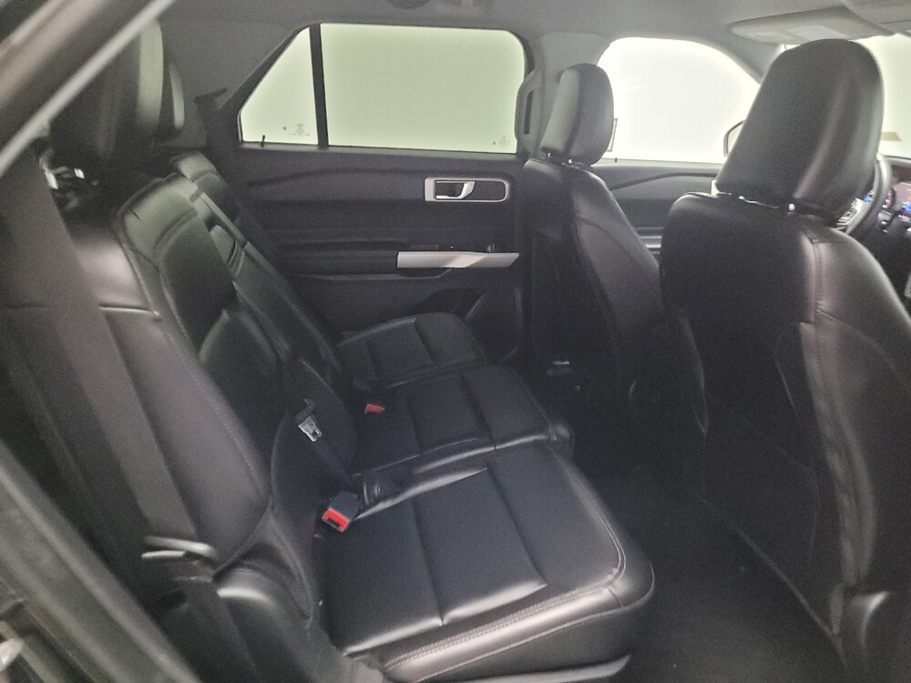 2022 Ford Explorer in Bakersfield, CA 93309 - 18134431 19