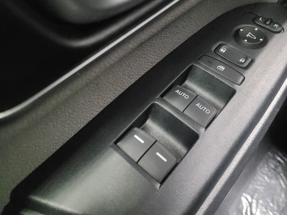 2018 Honda CR-V in Marietta, GA 30062 - 18134435 27