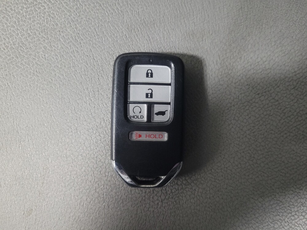 2018 Honda CR-V in Marietta, GA 30062 - 18134435 32