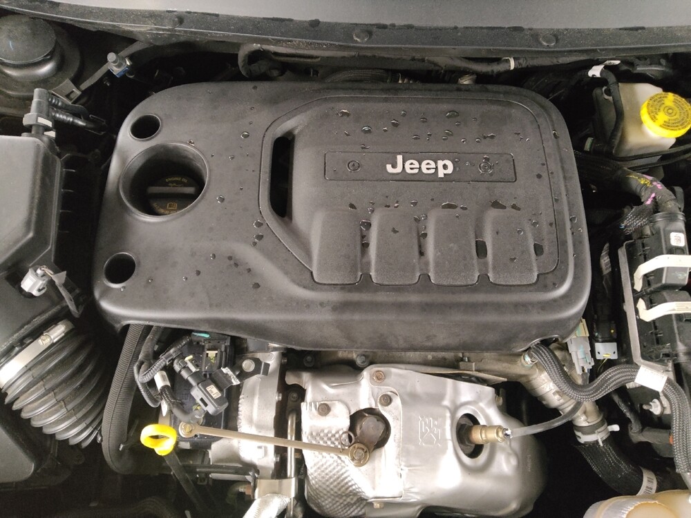 2019 Jeep Cherokee in Tallahassee, FL 32304 - 18134436 30