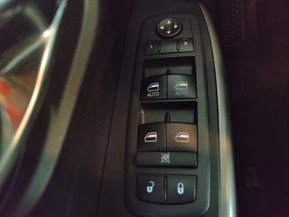 2019 Jeep Cherokee in Tallahassee, FL 32304 - 18134436 27