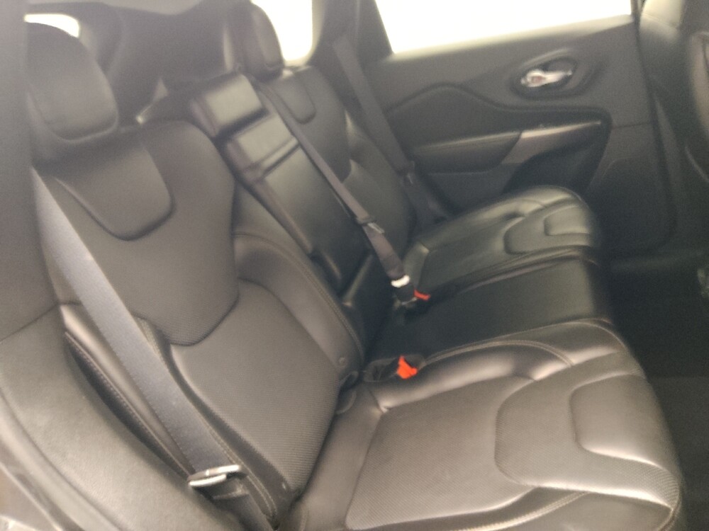 2019 Jeep Cherokee in Tallahassee, FL 32304 - 18134436 19