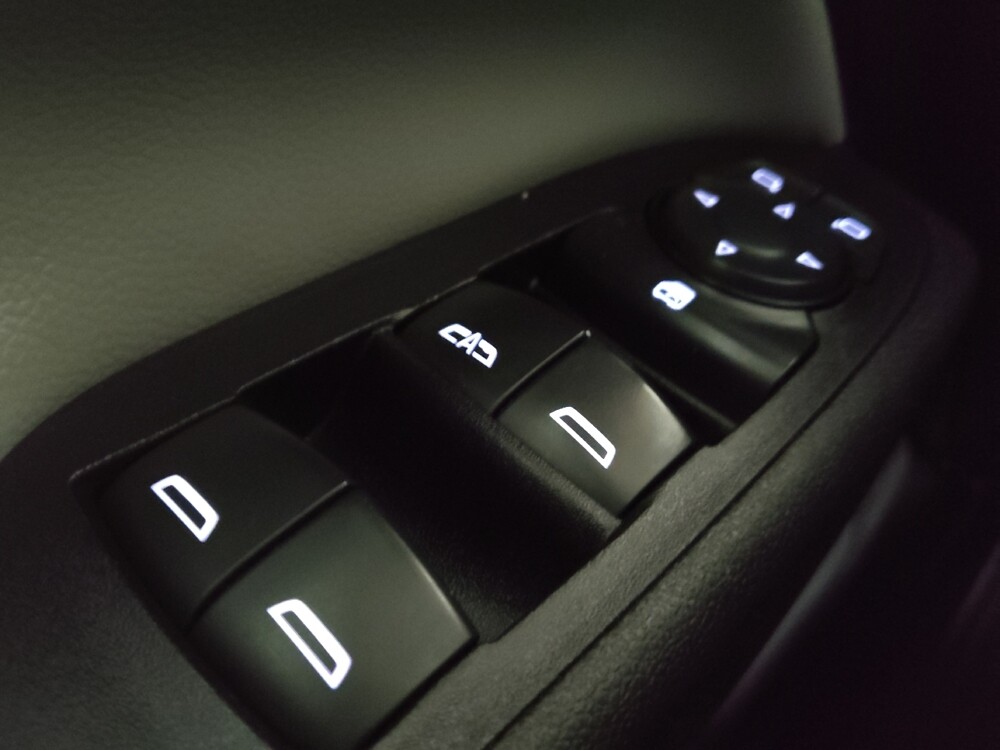 2020 Chevrolet Equinox in Knoxville, TN 37923 - 18134449 27