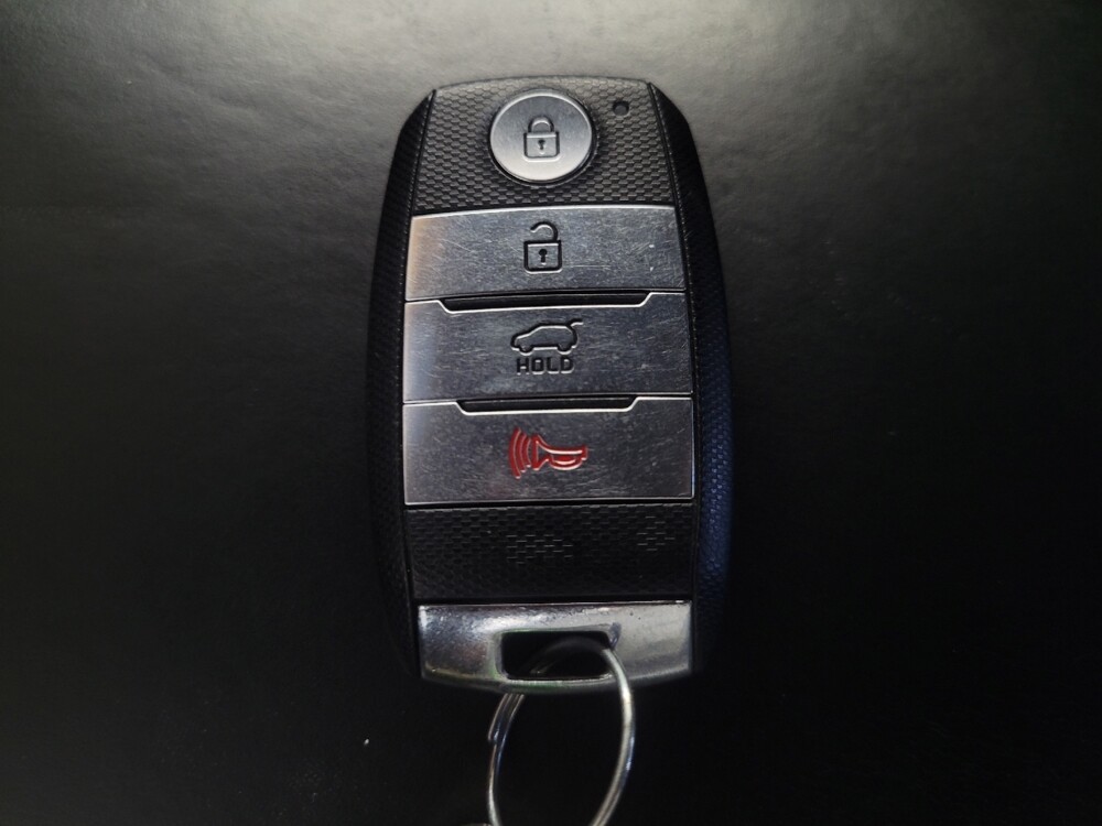 2017 Kia Sorento in Morrow, GA 30260 - 18134457 32