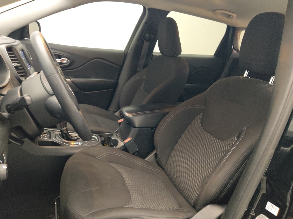 2019 Jeep Cherokee in Columbus, GA 31909 - 18134468 17