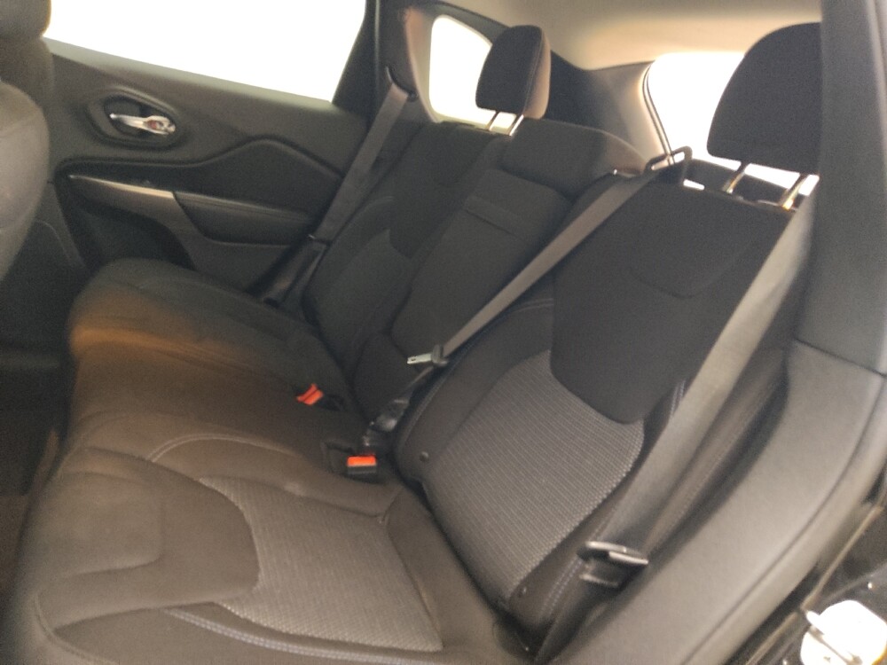 2019 Jeep Cherokee in Columbus, GA 31909 - 18134468 18