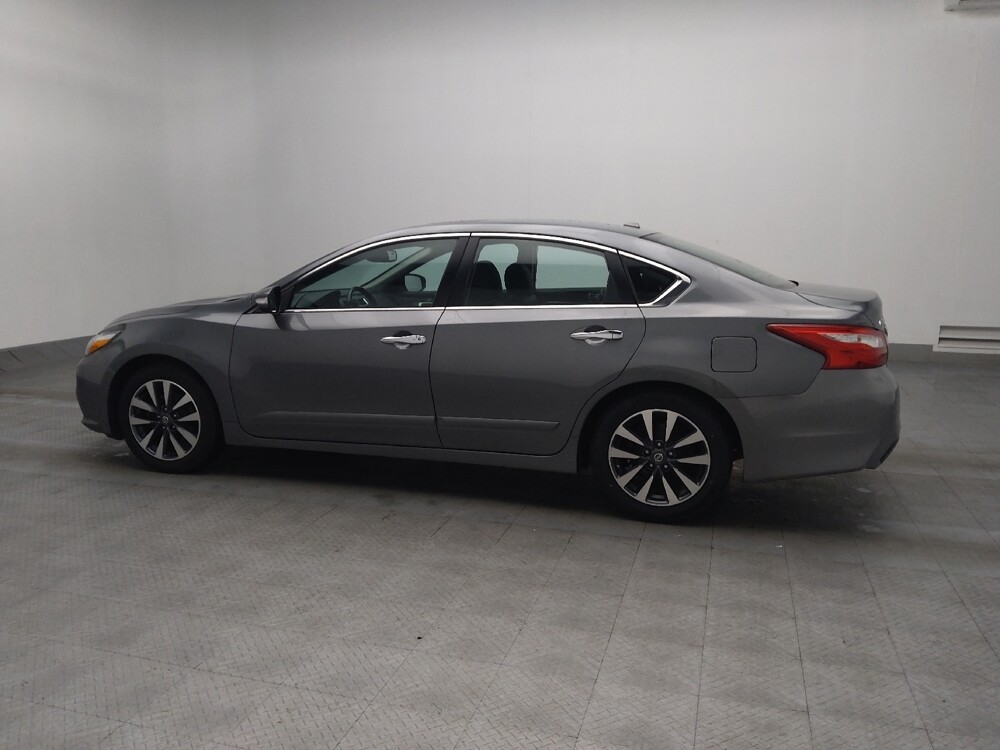 2016 Nissan Altima in Morrow, GA 30260 - 18134471 3